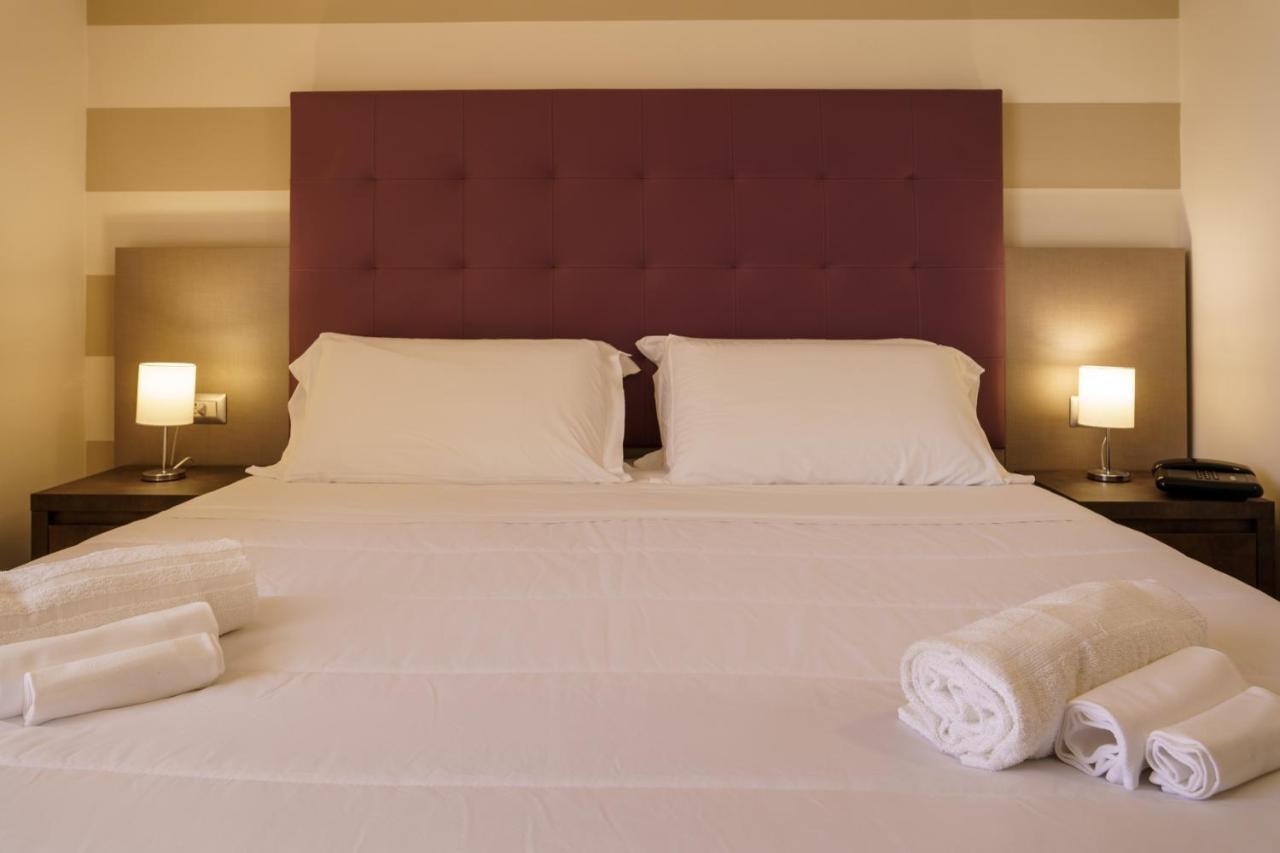 Hotel Tirreno Sapri Bagian luar foto