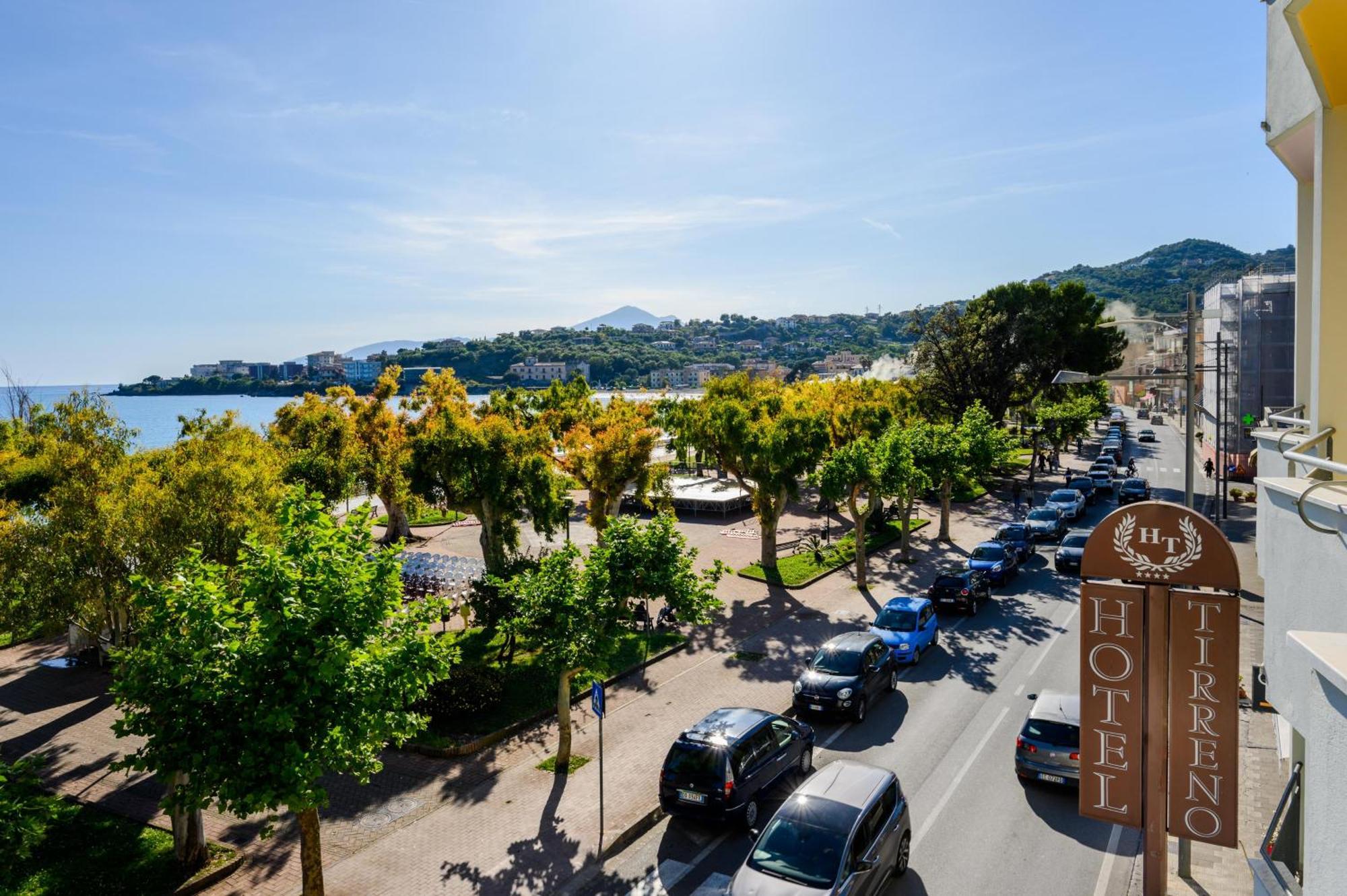 Hotel Tirreno Sapri Bagian luar foto