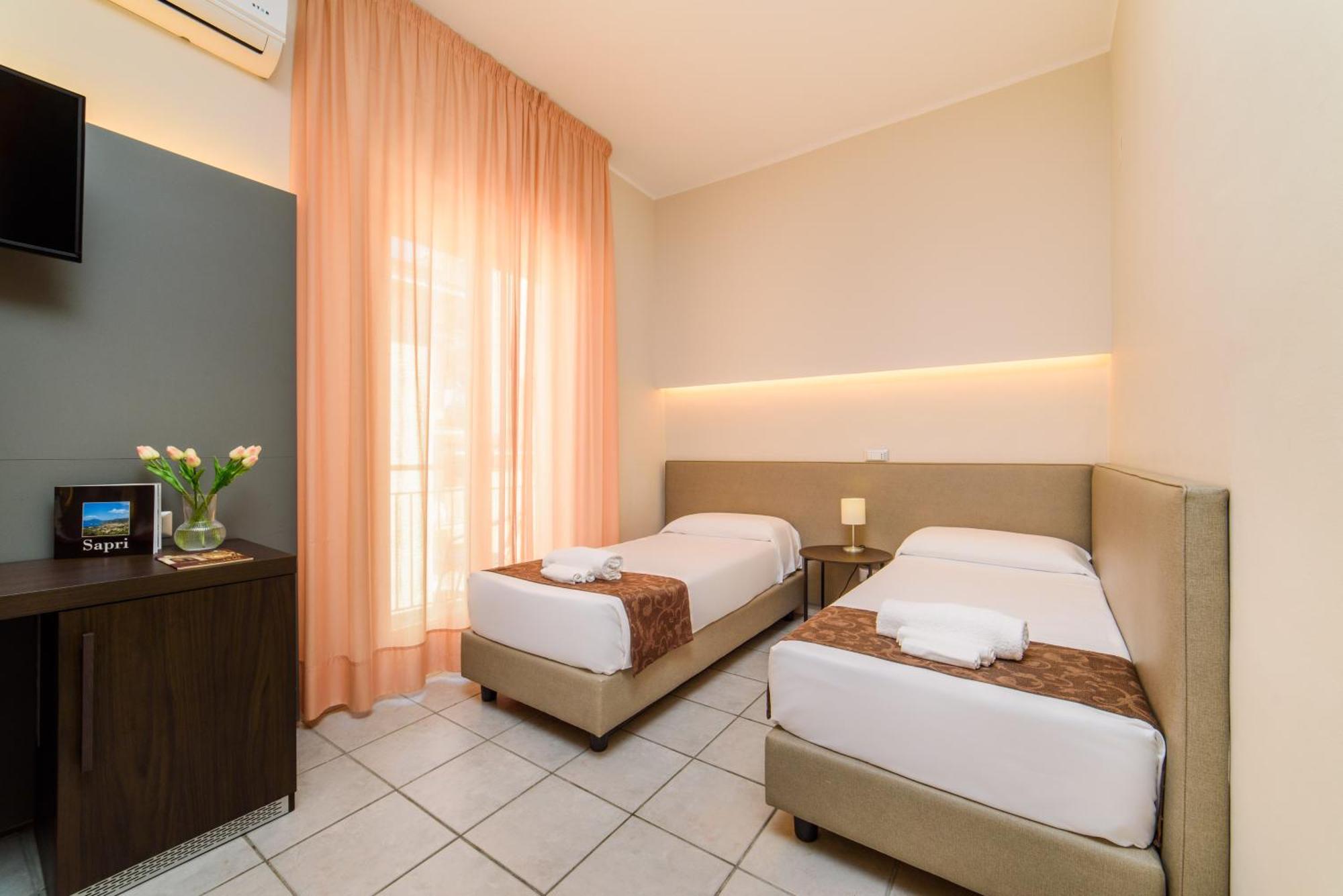 Hotel Tirreno Sapri Bagian luar foto